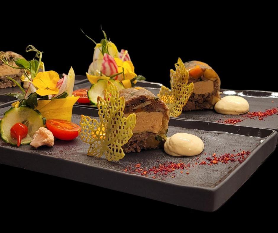 Reves Gourmands, Hotellerie & Gastronomie Vernayaz ภายนอก รูปภาพ
