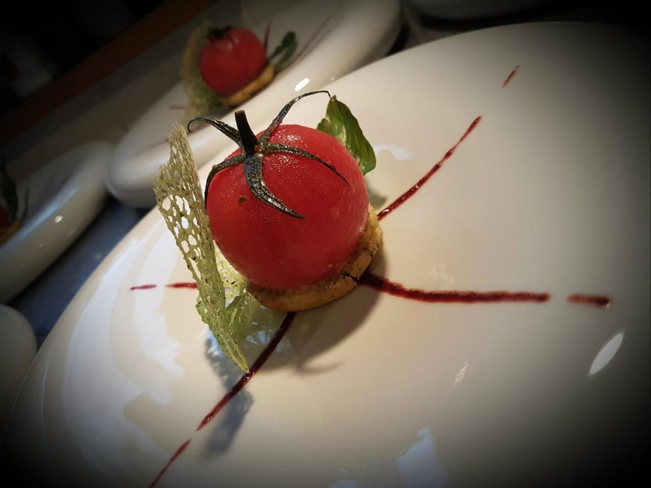 Reves Gourmands, Hotellerie & Gastronomie Vernayaz ภายนอก รูปภาพ